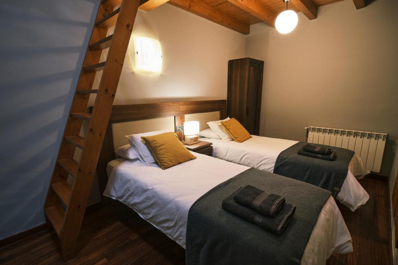 Magnolia Can Mateu, Bonito Apartamento Centrico Con Parking Camprodon Luaran gambar