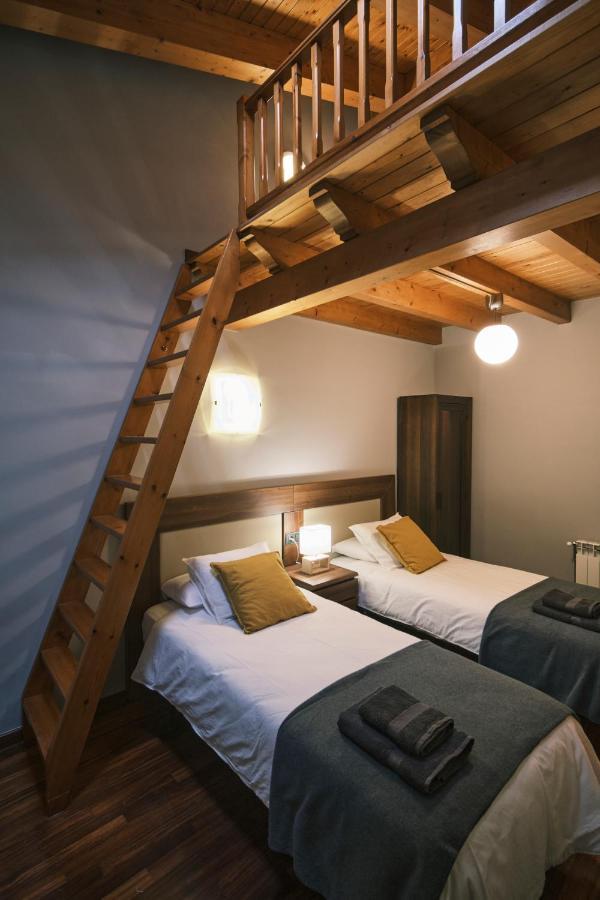 Magnolia Can Mateu, Bonito Apartamento Centrico Con Parking Camprodon Luaran gambar